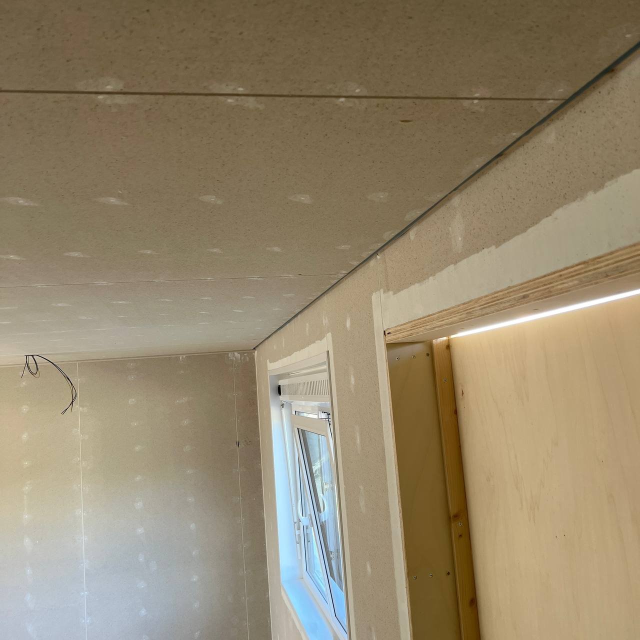 Gipswerk en drywall project door Farwood Timmerwerken
